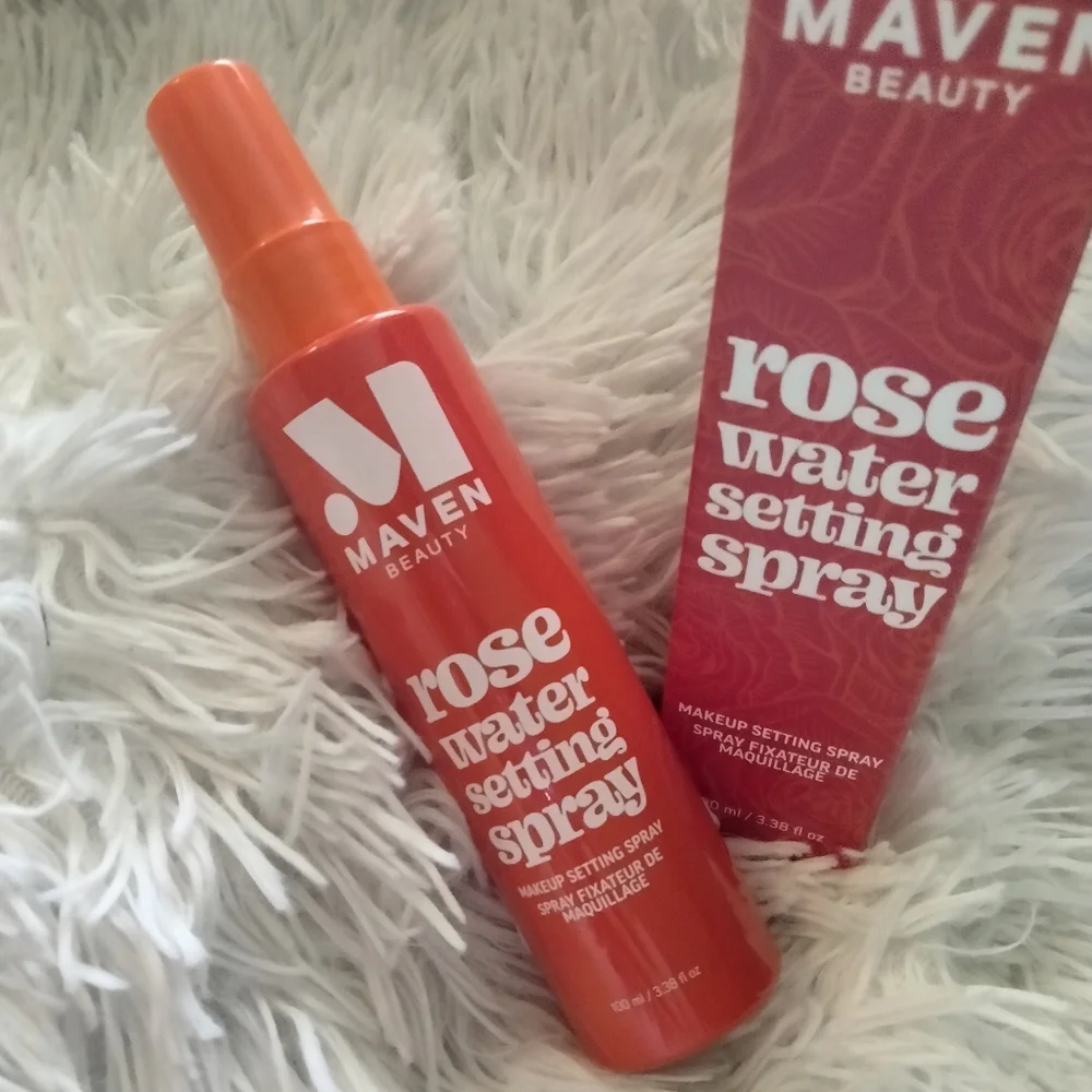 🆕NIB 🆕️Maven Beauty Rose Water Setting Spray🌹🥀🌊